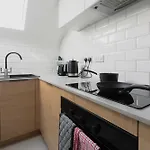 Newly Refurbished Flat By Euston
