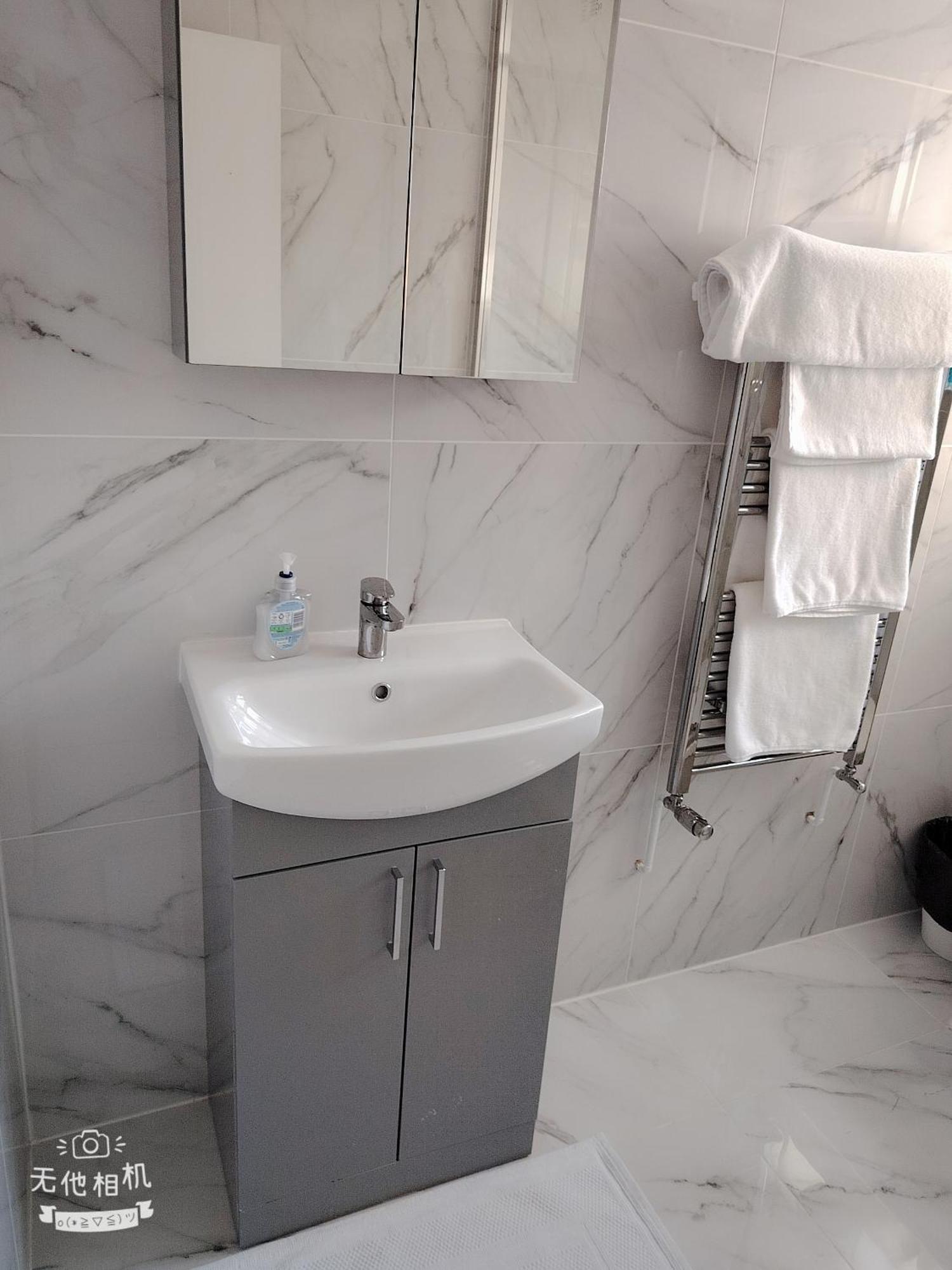 Newly Refurbished Flat By Euston Apartment *